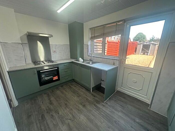 2 Bedroom Town House To Rent In Laithwaite Close, Leicester, LE4