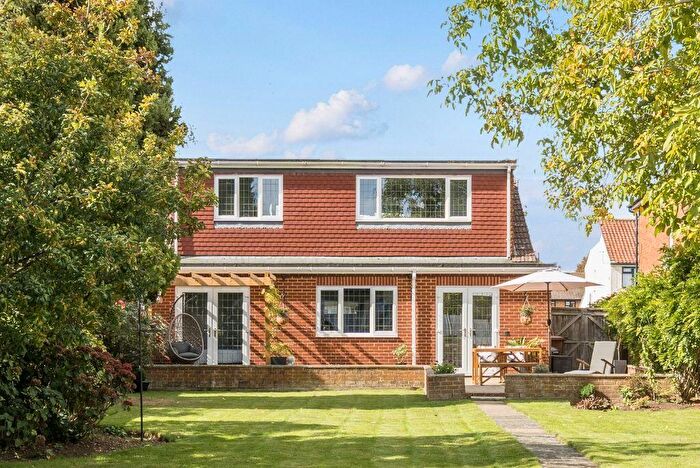 3 Bedroom Detached House For Sale In Hempstead Road, Hempstead, Gillingham, Kent, ME7