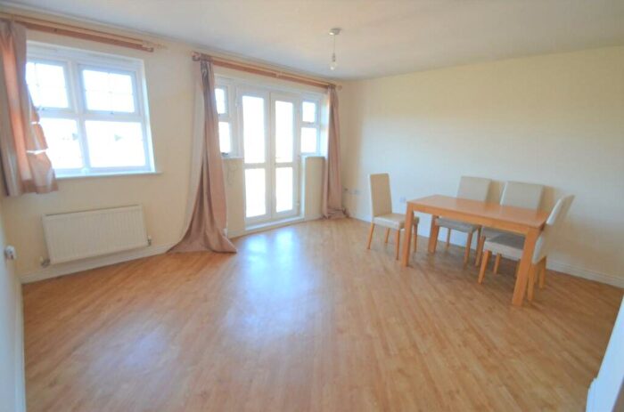 2 Bedroom Flat To Rent In Bressay Drive, Mill Hill, NW7