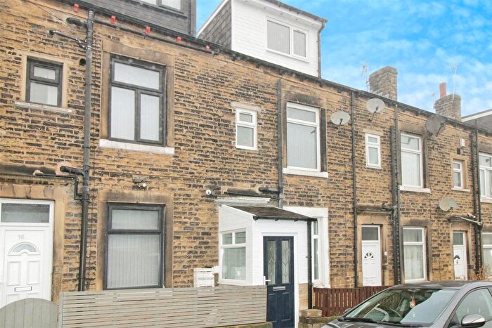 4 Bedroom Terraced House To Rent In Tivoli Place, Bradford, BD5
