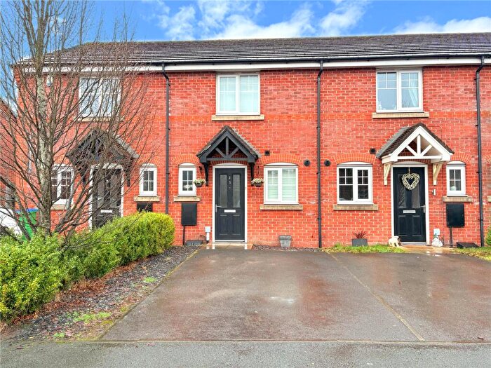 2 Bedroom Town House For Sale In Gort Way, Heywood, Greater Manchester, OL10