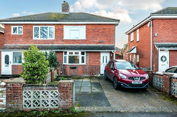 2 Bedroom Semi Detached House For Sale In Malmesbury Road, Romsey, Hampshire, SO51