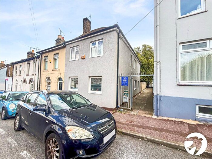 3 Bedroom Terraced House To Rent In Ordnance Street, Chatham, Kent, ME4
