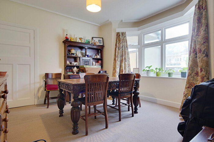 5 Bedroom Detached House For Sale In Montague Road, Bournemouth, BH5