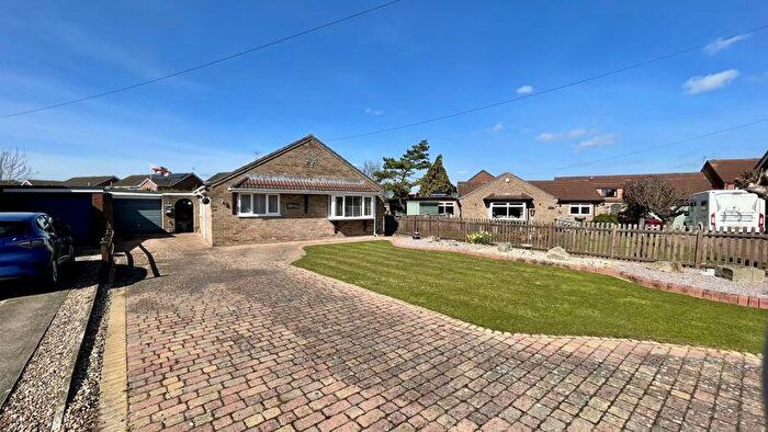 3 Bedroom Bungalow For Sale In Brinkhall Way, Welton, Lincoln, LN2