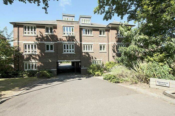 2 Bedroom Flat To Rent In Consero Court, Weybridge, KT13