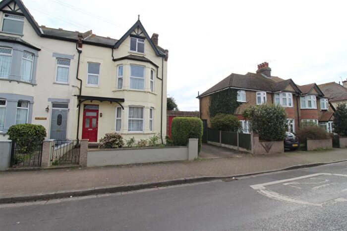 5 Bedroom House For Sale In Spenser Road, Herne Bay, CT6