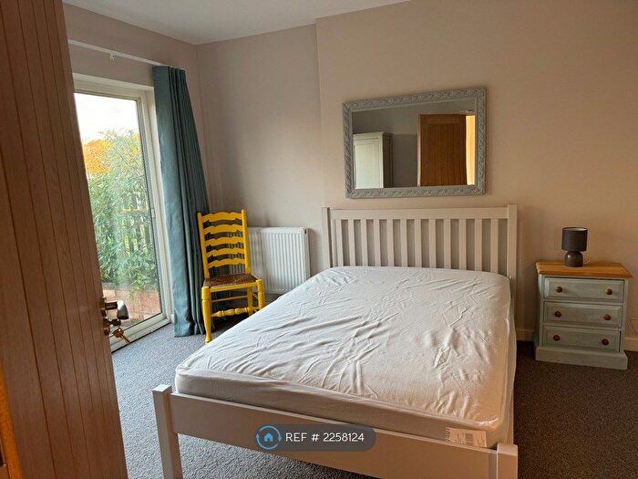 5 Bedroom Semi-Detached House To Rent In Kitchener Road, Leiston, IP16