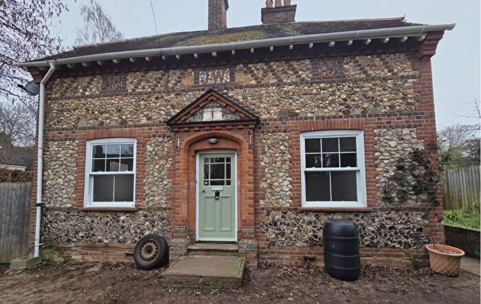 3 Bedroom Detached House To Rent In The Street, CM3