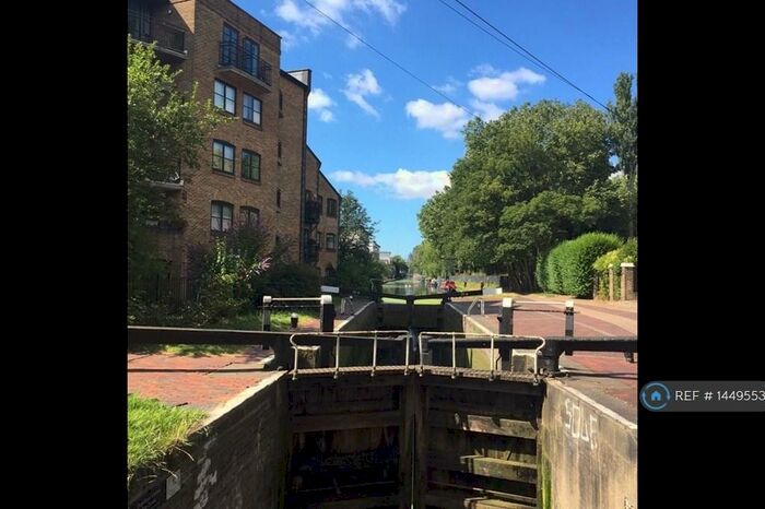 2 Bedroom Flat To Rent In Parnell Road, London, E3