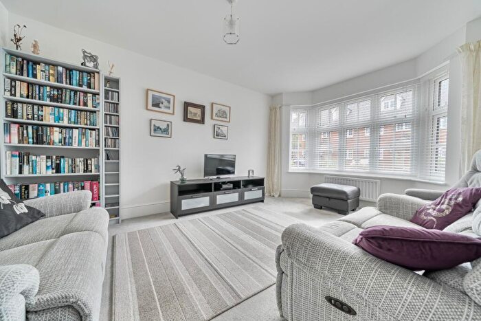 4 Bedroom Detached House For Sale In Barley Way, Sittingbourne, ME10