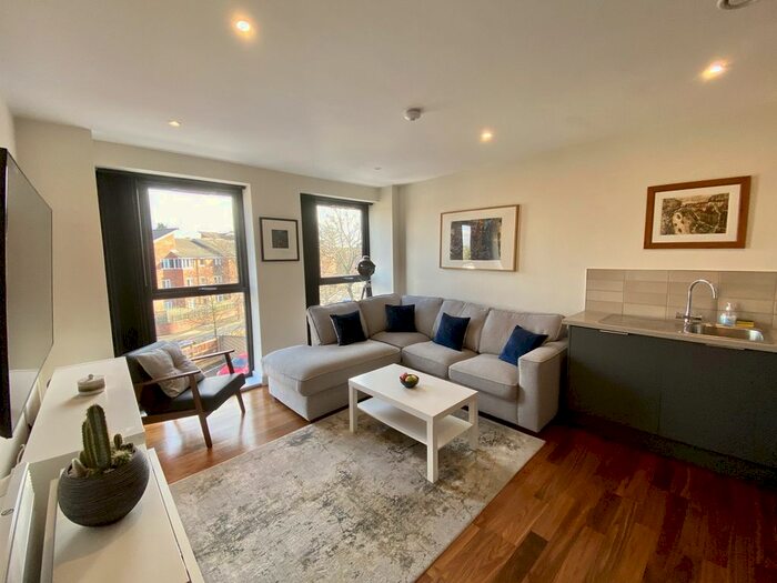 1 Bedroom Flat To Rent In Manchester Road, Manchester, M21