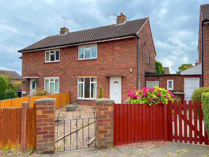 2 Bedroom Semi-Detached House To Rent In Swaby Close, Ermine, LN2