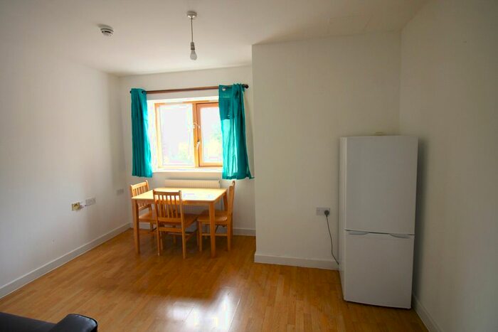 1 Bedroom Flat To Rent In Central West, Ruislip Road East, Greenford, UB6