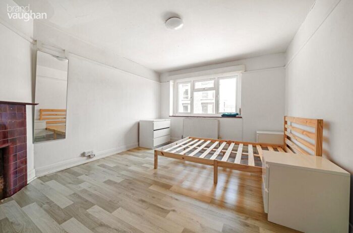3 Bedroom Flat To Rent In - Cheapside, Brighton, East Sussex, BN1