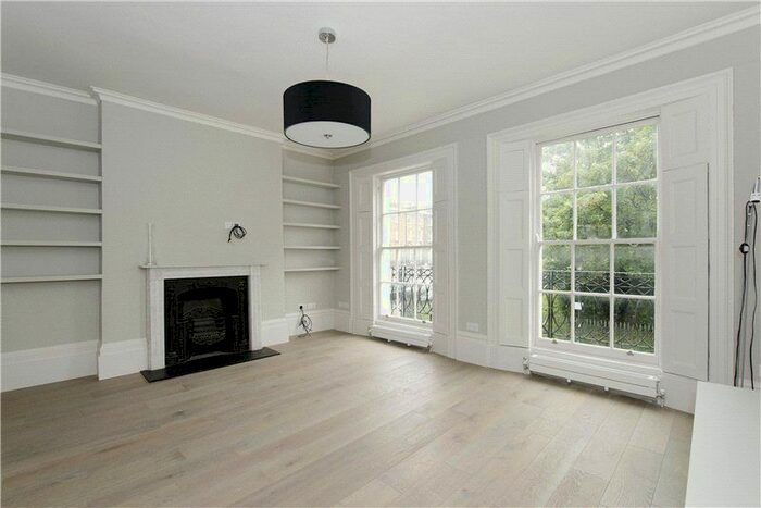 2 Bedroom Maisonette To Rent In Claremont Square, Islington, London, N1