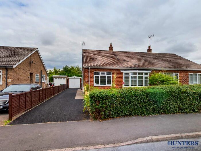 2 Bedroom Semi-Detached Bungalow For Sale In Sherbuttgate Road North, Pocklington, York, YO42