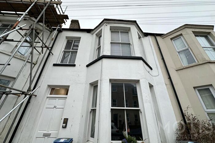 1 Bedroom Flat To Rent In Canada Road, Deal, CT14