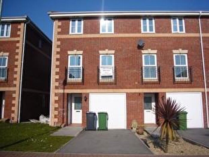 3 Bedroom Town House To Rent In Heol Mynydd Bychan, Heath, Cardiff, CF14