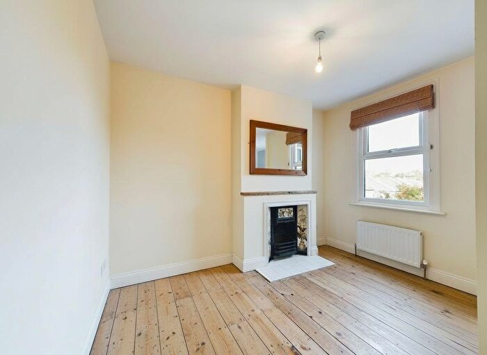 2 Bedroom Maisonette To Rent In Gurdon Road, London, SE7