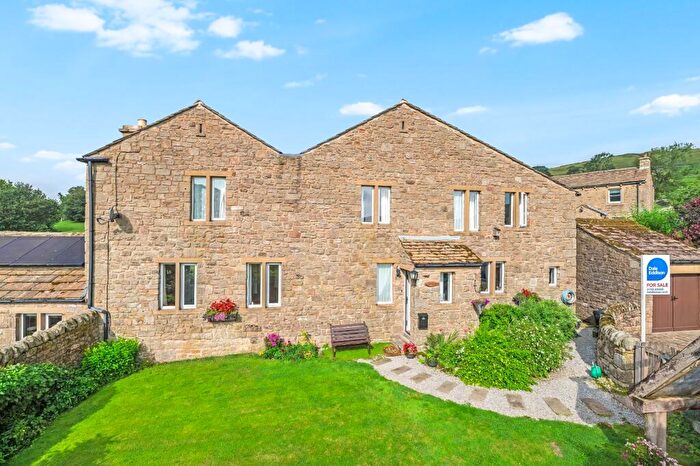 3 Bedroom Link Detached House For Sale In Lumb Mill Way, Skyreholme, Skipton, North Yorkshire, BD23