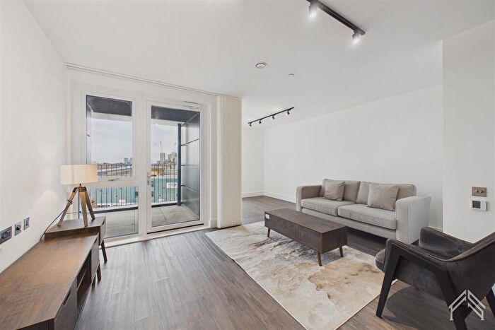 1 Bedroom Apartment To Rent In Mitre Yard, North Kensington London, NW10