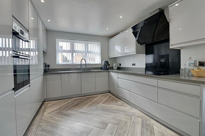 4 Bedroom Detached House For Sale In Fushia Close, Denvilles, PO9