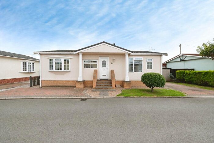 2 Bedroom Park Home For Sale In Bent Lane, Staveley, Chesterfield, S43