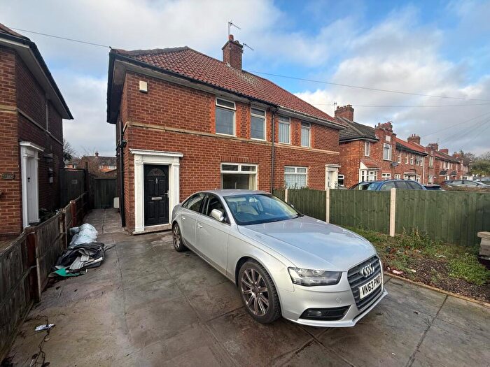 3 Bedroom Semi Detached House To Rent In College Road, Birmingham, B44