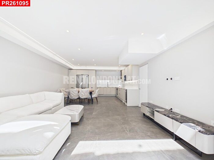 4 Bedroom Flat To Rent In Clifden Road, London, E5