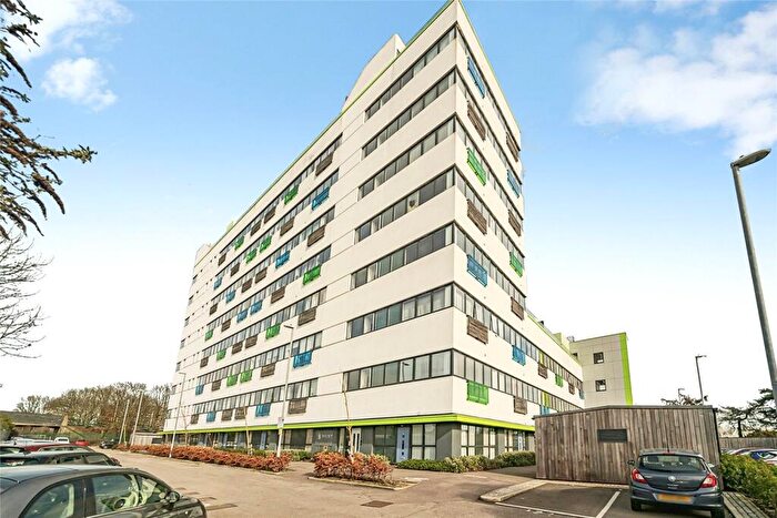 2 Bedroom Flat For Sale In Kings Road, Stevenage, Hertfordshire, SG1