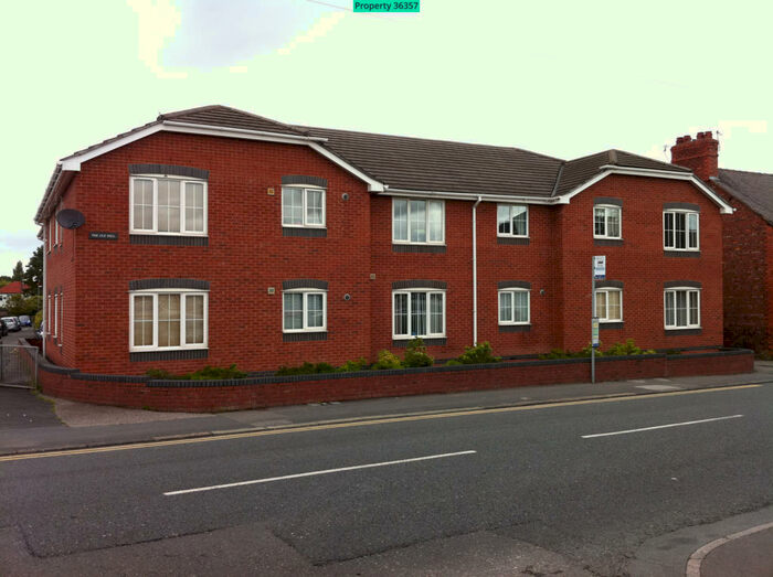 2 Bedroom Ground Flat To Rent In The Old Mill, Station Road, Little Sutton, Ellesmere Port, CH66