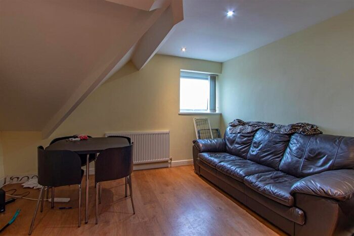 2 Bedroom Private Hall To Rent In Richmond Road, Roath, CF24