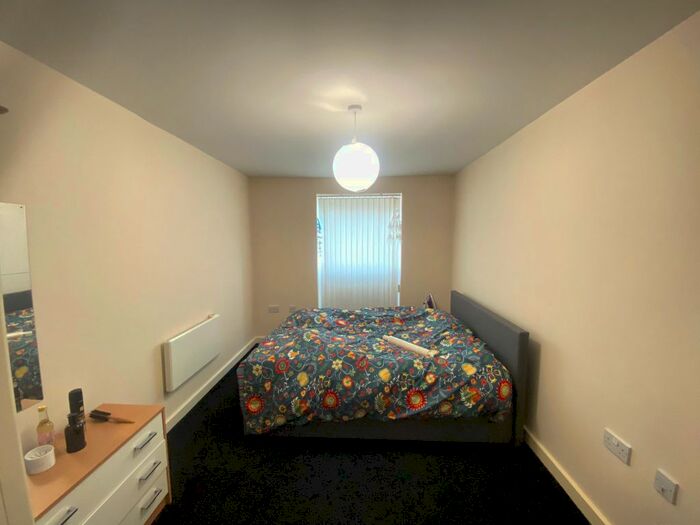 1 Bedroom Flat To Rent In Gordon Road, Ealing, W5