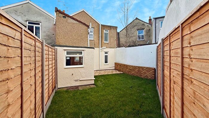 3 Bedroom End Terrace House For Sale In Brookside Road, Brislington, Bristol, BS4