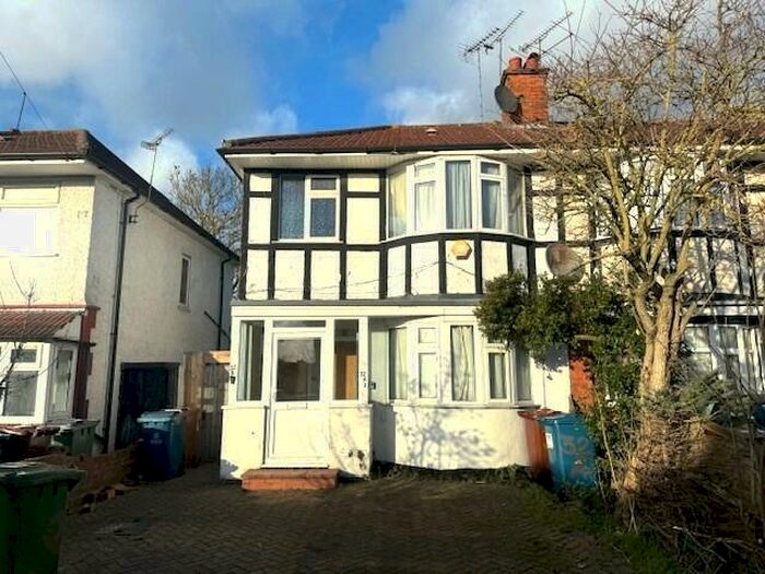 2 Bedroom Flat To Rent In Ovesdon Avenue, Harrow, HA2