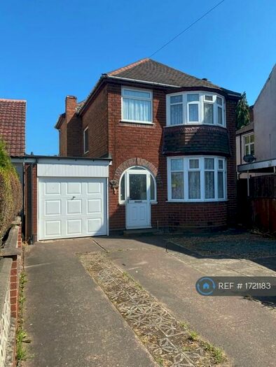 3 Bedroom Detached House To Rent In Causeway Green Road, Oldbury, B68