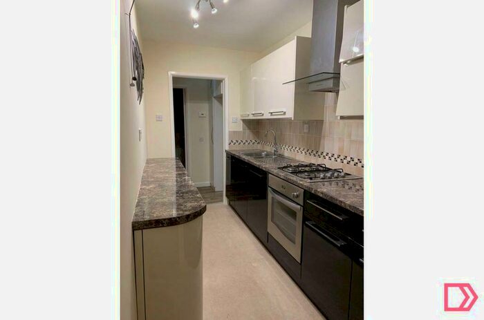 2 Bedroom Flat To Rent In Saxon Court, Moorland Street, Axbridge, BS26