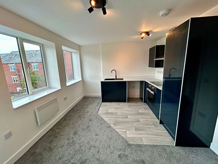 1 Bedroom Flat To Rent In West Street, Chesterfield, S40
