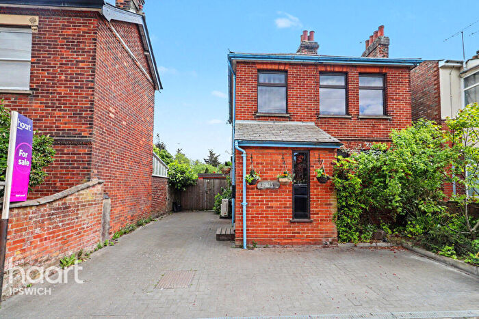 4 Bedroom Detached House For Sale In Wherstead Road, Ipswich, IP2