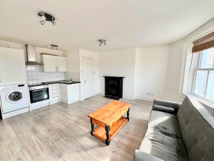 Studio To Rent In St. Georges Terrace, Brighton, BN2
