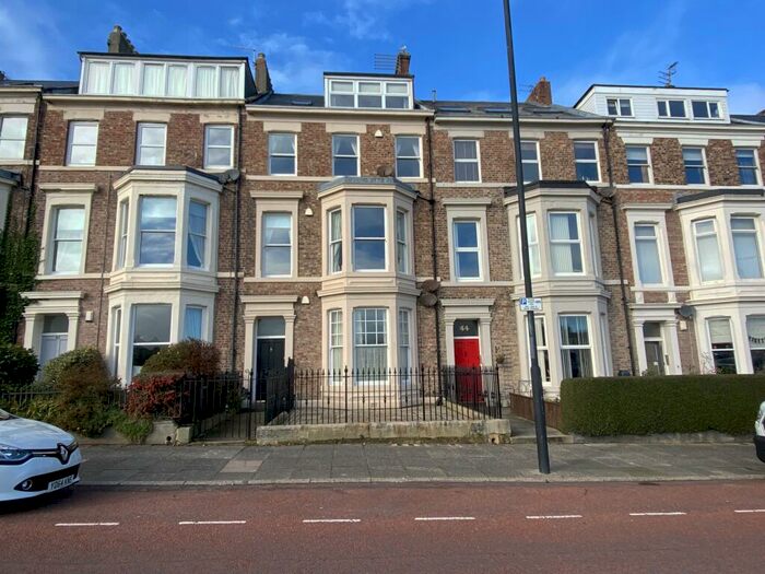 2 Bedroom Apartment To Rent In Percy Park, Tynemouth, NE30