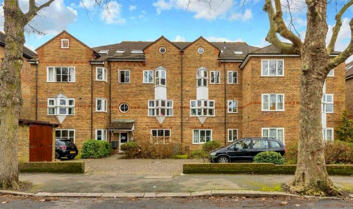 1 Bedroom Flat To Rent In Overton Road, Sutton, Surrey, SM2