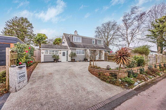 4 Bedroom Detached House For Sale In Hayling Island, Hampshire, PO11