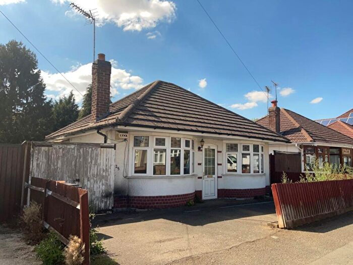 2 Bedroom Detached Bungalow For Sale In Stanwell Way, Wellingborough, Northamptonshire, NN8