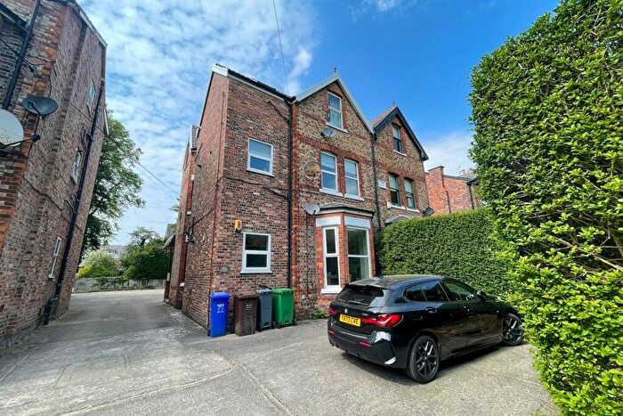 1 Bedroom Apartment To Rent In Old Lansdowne Road, West Didsbury, M20