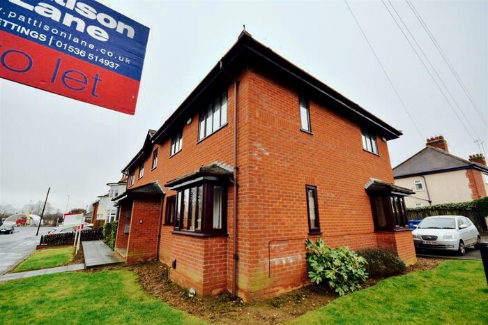 1 Bedroom Apartment To Rent In Nunnery Avenue, Rothwell, Kettering, NN14