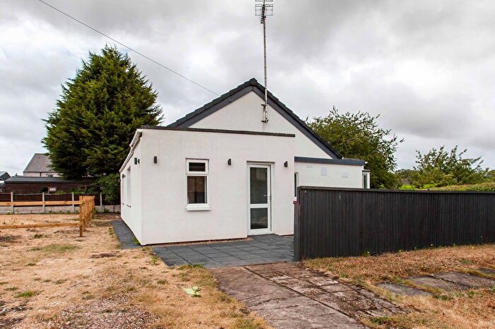 2 Bedroom Detached Bungalow To Rent In The Bungalow, A Rotherham Road, Clowne, S43