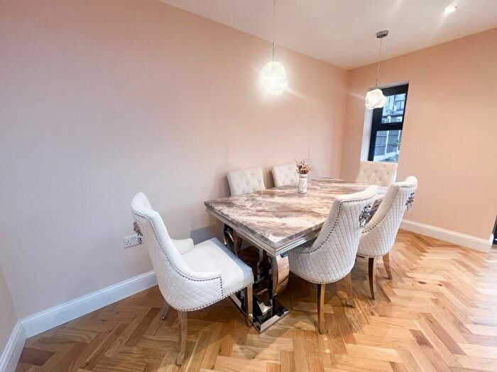 4 Bedroom Semi-Detached House To Rent In St. Barnabas Road, Woodford Green, IG8