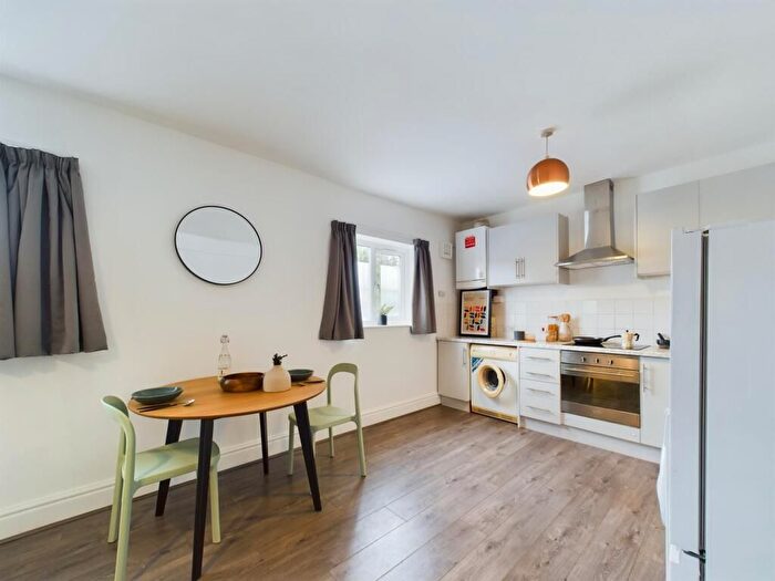 2 Bedroom Flat To Rent In Clint Road West, Liverpool, L7